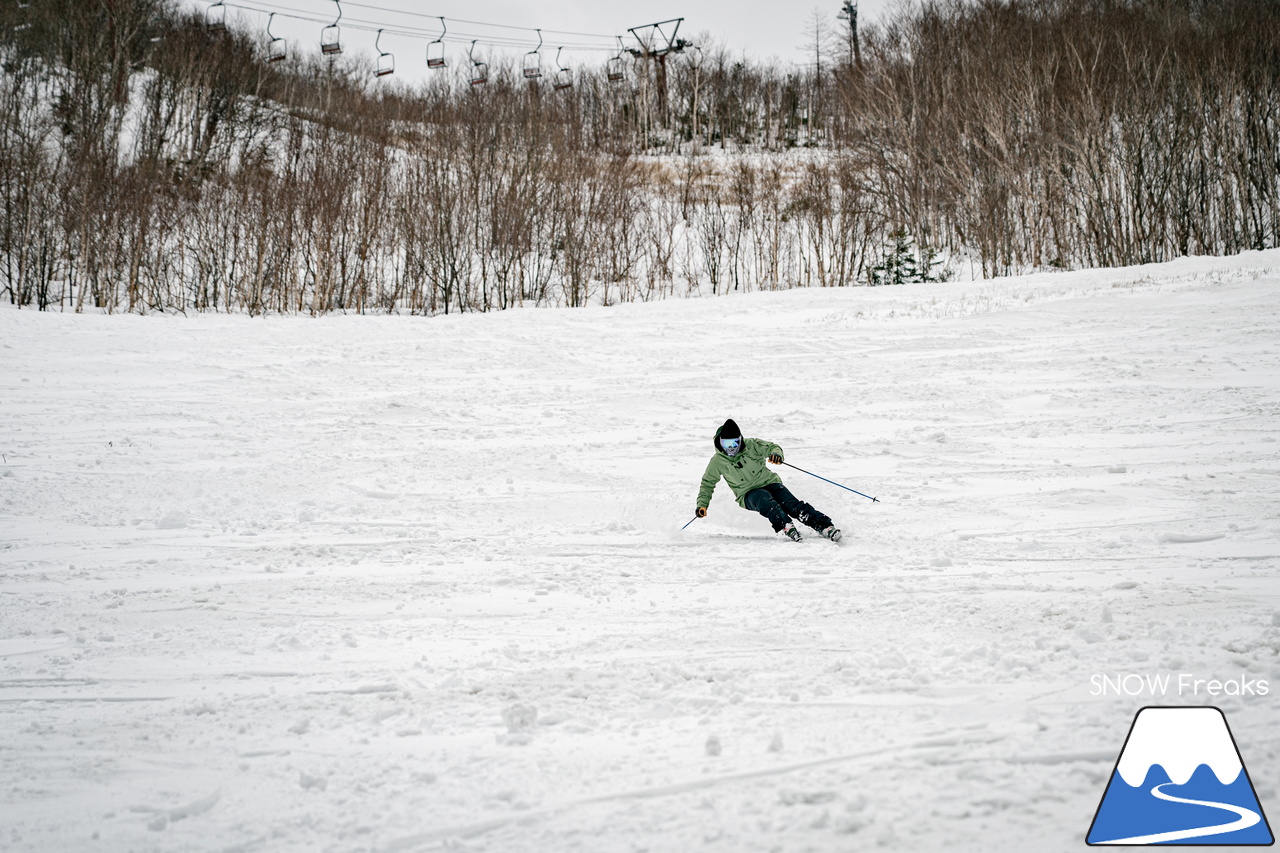 サッポロテイネ｜今シーズンは春セッション！プロスキーヤー・谷藤昌司さんと滑る１日。まさかのパウダー？！